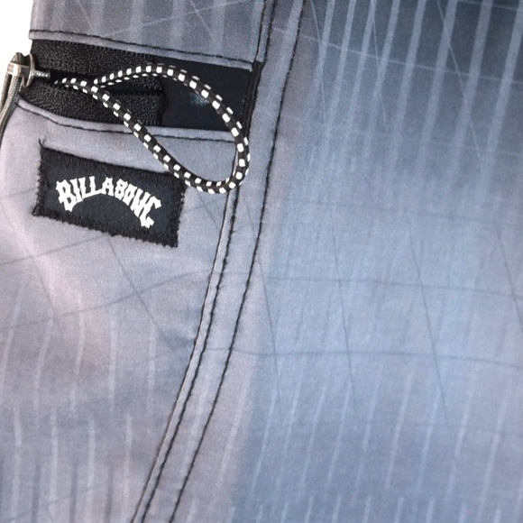 Billabong Recycled Fluid Pro Board Shorts Men’s 42 Black Gray Gradient Surf Swim - Picture 5 of 11
